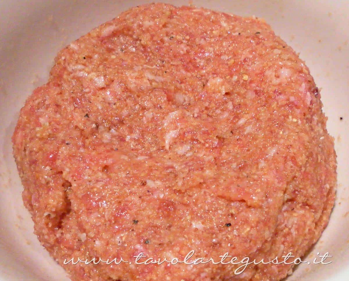 Impasto per le polpettine - Ricette Lasagne napoletane Impasto per le polpettine - Ricette Lasagne napoletane