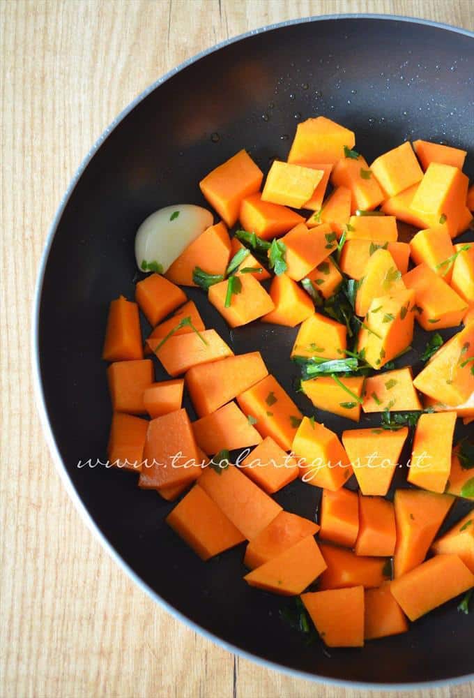 rigatoni in crema di zucca e vitello1 rigatoni in crema di zucca e vitello1