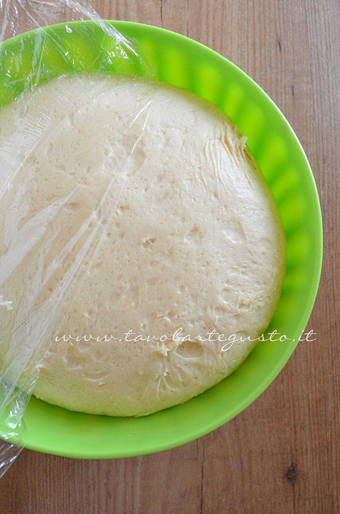 Impasto lievitato - Ricetta Graffe senza patate Impasto lievitato - Ricetta Graffe senza patate