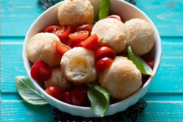 Bocconcini di pizza con pachino fresco