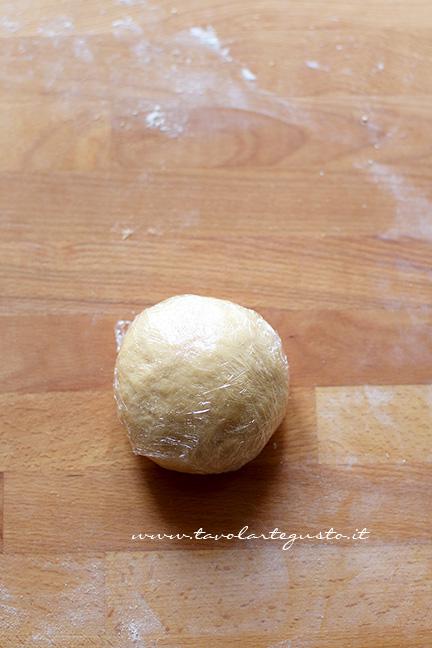 Come fare l'impasto della pasta fresca all'uovo 6 -  Ricetta pasta fresca fatta in casa