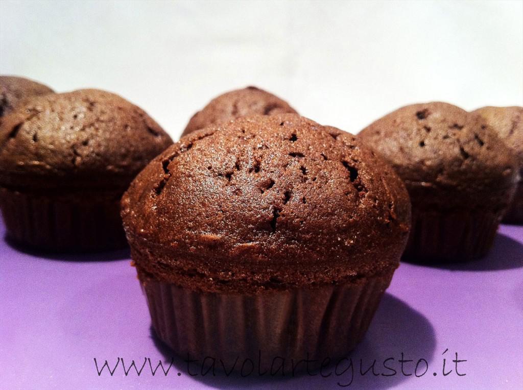 Muffin al cioccolato gianduia - Ricetta di Tavolartegusto