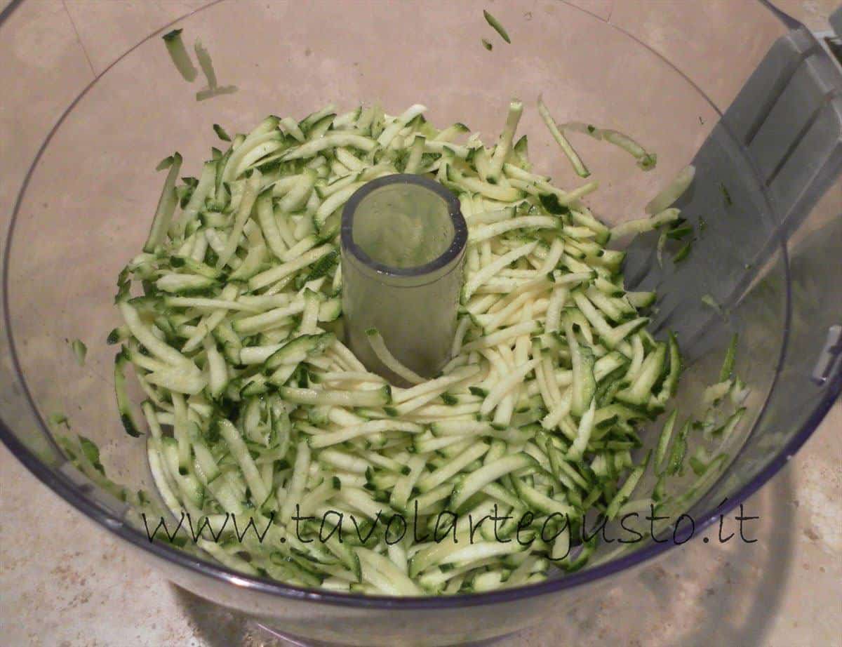 zeppole di zucchine2 - Ricetta di Tavolartegusto