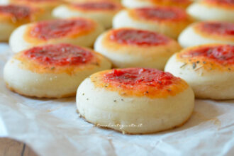 Pizzette - Pizzette da buffet - Ricetta Pizzette