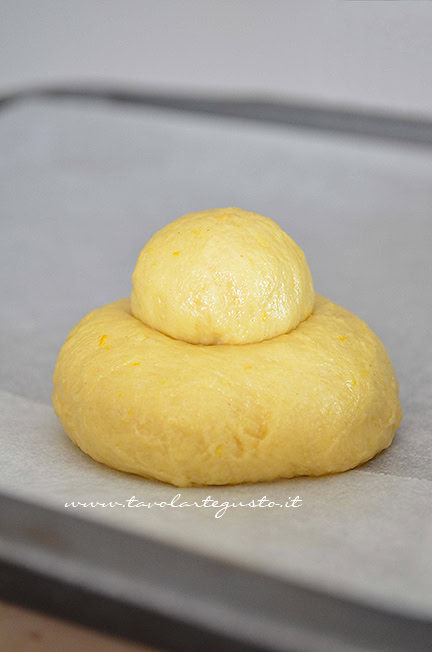 come formare le brioche col tuppo 3