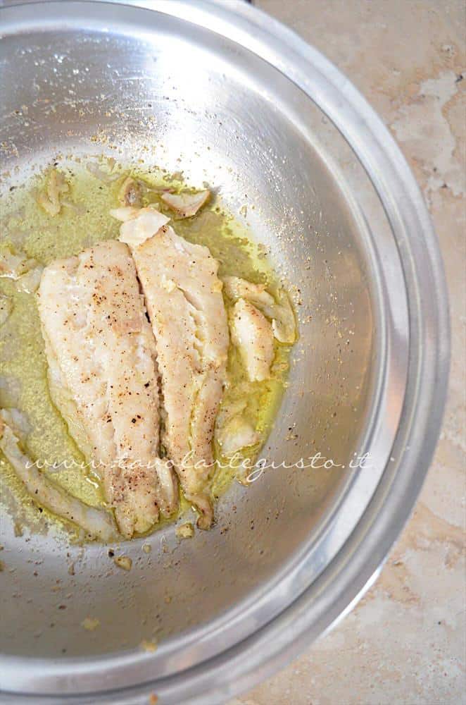 ravioli di pesce con capperi e pachino2 - Ricetta di Tavolartegusto