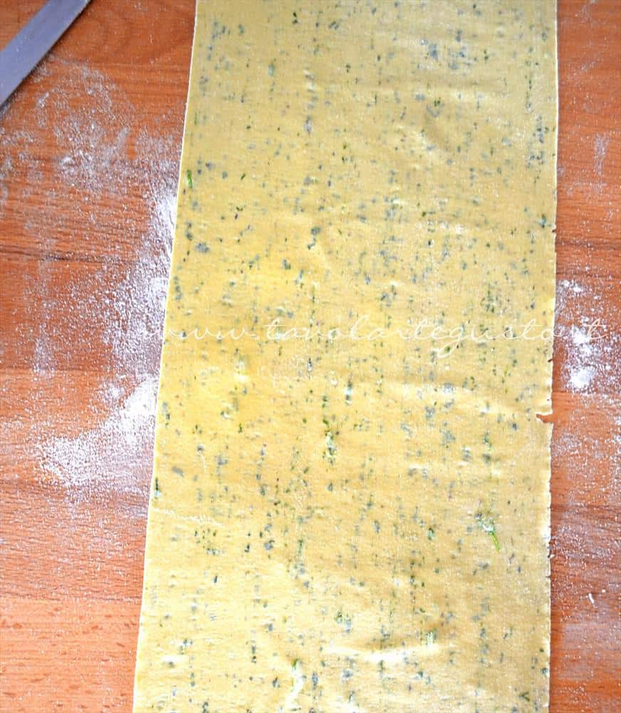 tagliatelle colorate alle erbe aromatiche4