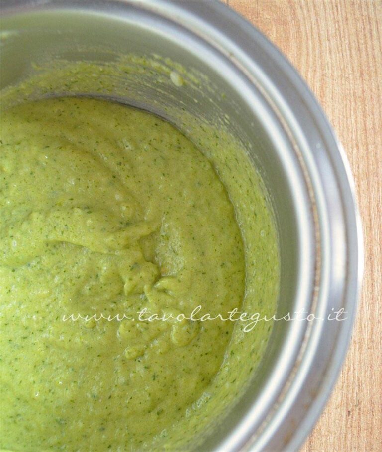 Crema di zucchine ( senza patate ) la Ricetta light e veloce