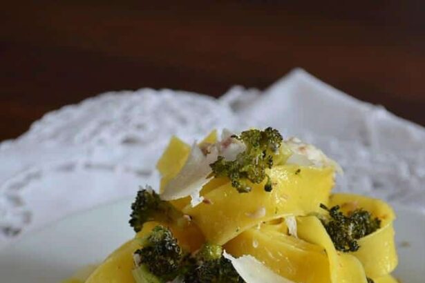 Pappardelle con Pesce, Broccoli e Pecorino - Ricetta Pappardelle con Pesce - Ricetta di Tavolartegusto