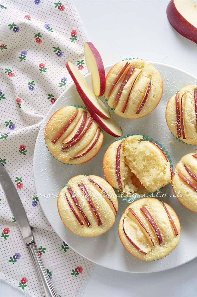 Muffins ricotta e mele - Ricetta muffins ricotta e mele.