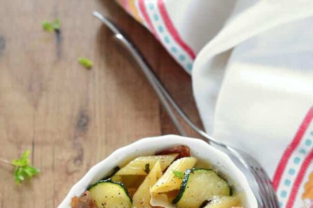 Pasta al forno con zucchine e speck - Ricetta Pasta al forno con zucchine e speck - Ricetta di Tavolartegusto