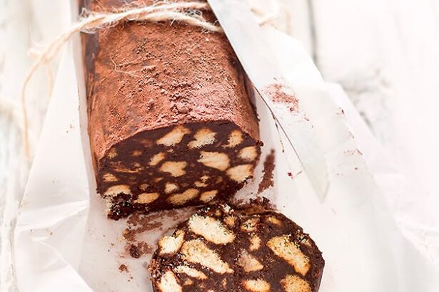 Salame di cioccolato senza uova - Ricetta Salame di cioccolato senza uova-