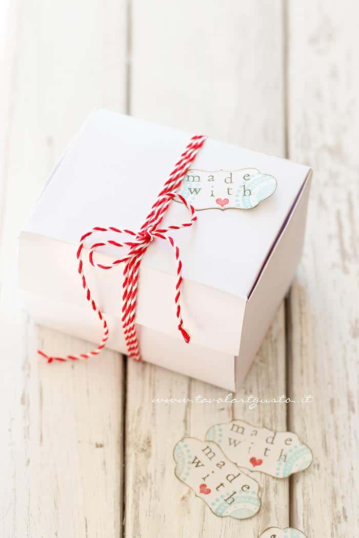 Scatola per biscotti fai da te, con tutorial e pdf scaricabile Scatole di carta fatte a mano