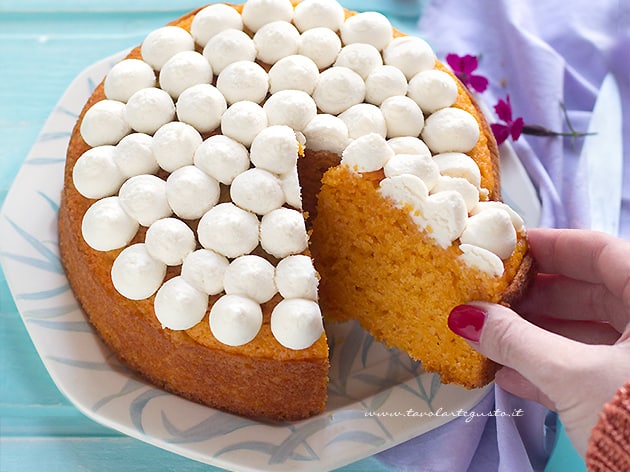 Torta di carote e mandorle - Ricetta di Tavolartegusto