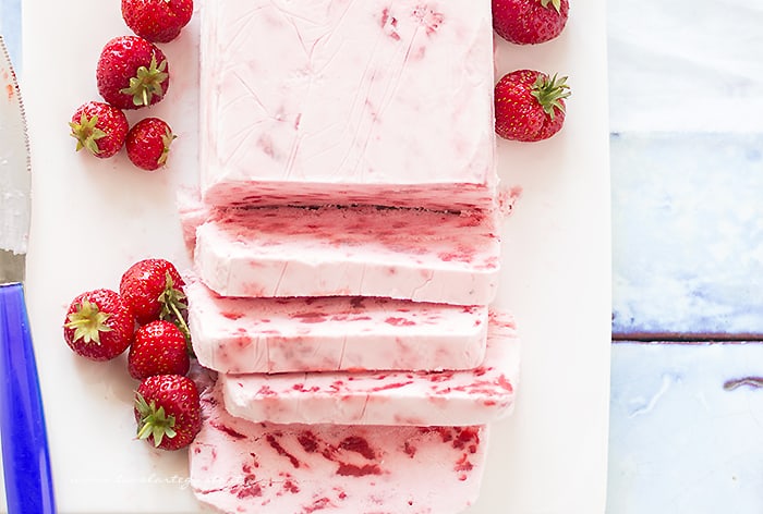 Semifreddo alle fragole - Ricetta Semifreddo alle fragole- - Ricetta di Tavolartegusto