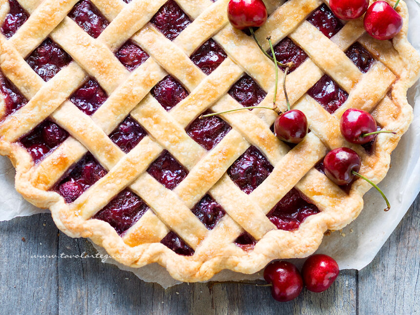 Crostata di ciliegie - Ricetta Crostata di ciliegie