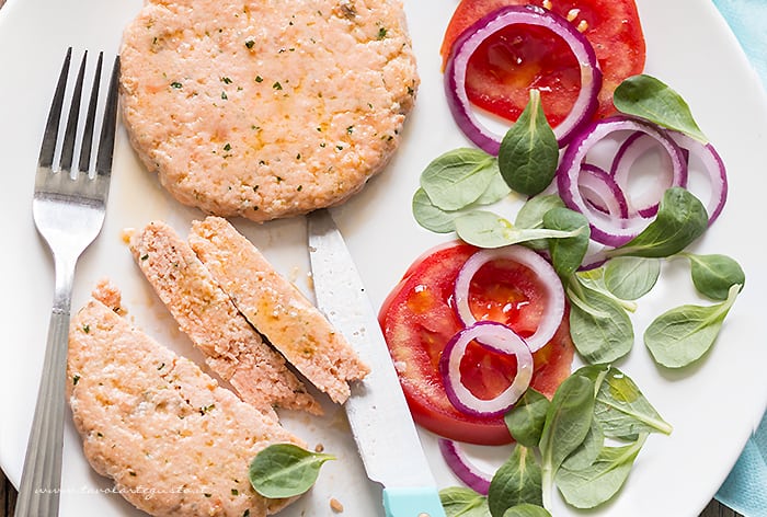 Hamburger di salmone - Ricetta Hamburger di salmone