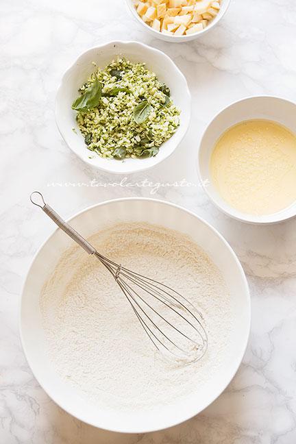 Preparare tutti i gli ingredienti - Ricetta Muffin alle zucchine - Ricetta di Tavolartegusto