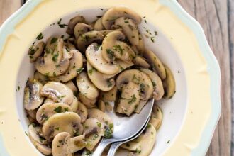 Funghi Trifolati - Ricetta originale, facile e veloce - Ricetta Funghi Trifolati-