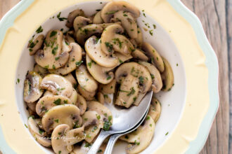 Funghi Trifolati - Ricetta originale, facile e veloce - Ricetta Funghi Trifolati