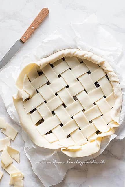 Come fare l'intreccio di pasta brisè 3- Ricetta Pizza di Scarola