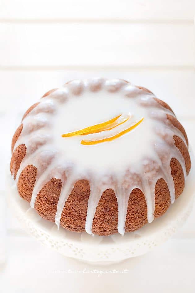 Torta agli Agrumi soffice appena glassata - Ricetta Torta agli agrumi