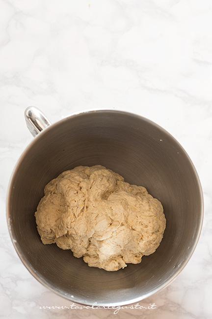 Impasto prima dell'incordatura - Ricetta Danubio Dolce