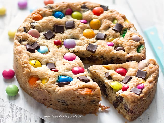 Torta Cookies Con Smarties E M M S Golosissima Ricetta Torta Cookies