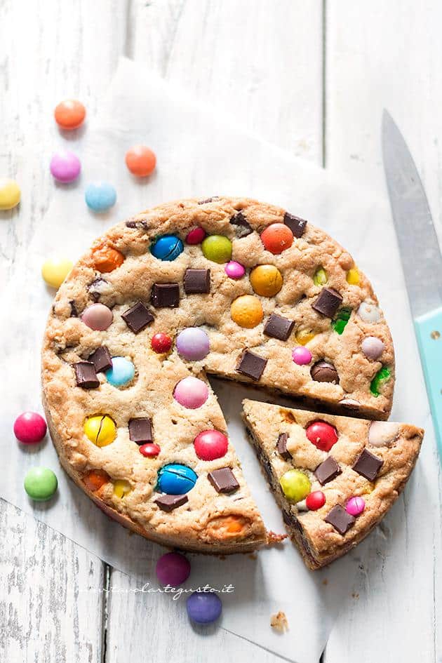 Torta Cookies Con Smarties E M M S Golosissima Ricetta Torta Cookies