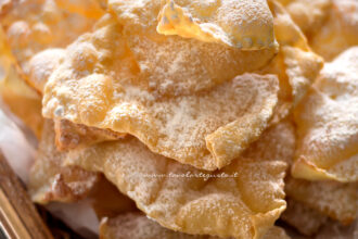 Chiacchiere di Carnevale - Ricetta e Trucchi passo passo per fare le Chiacchiere