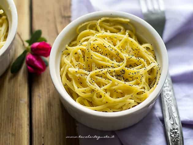 Spaghetti al limone - Ricetta di Tavolartegusto