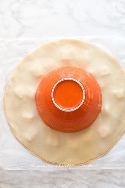 Come fare la Torta salata a forma di Stella, tutorial passo passo 1 - Ricetta Stella di pasta sfoglia