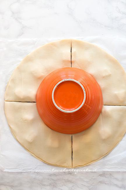 Come fare la Torta salata a forma di Stella, tutorial passo passo 2 - Ricetta Stella di pasta sfoglia