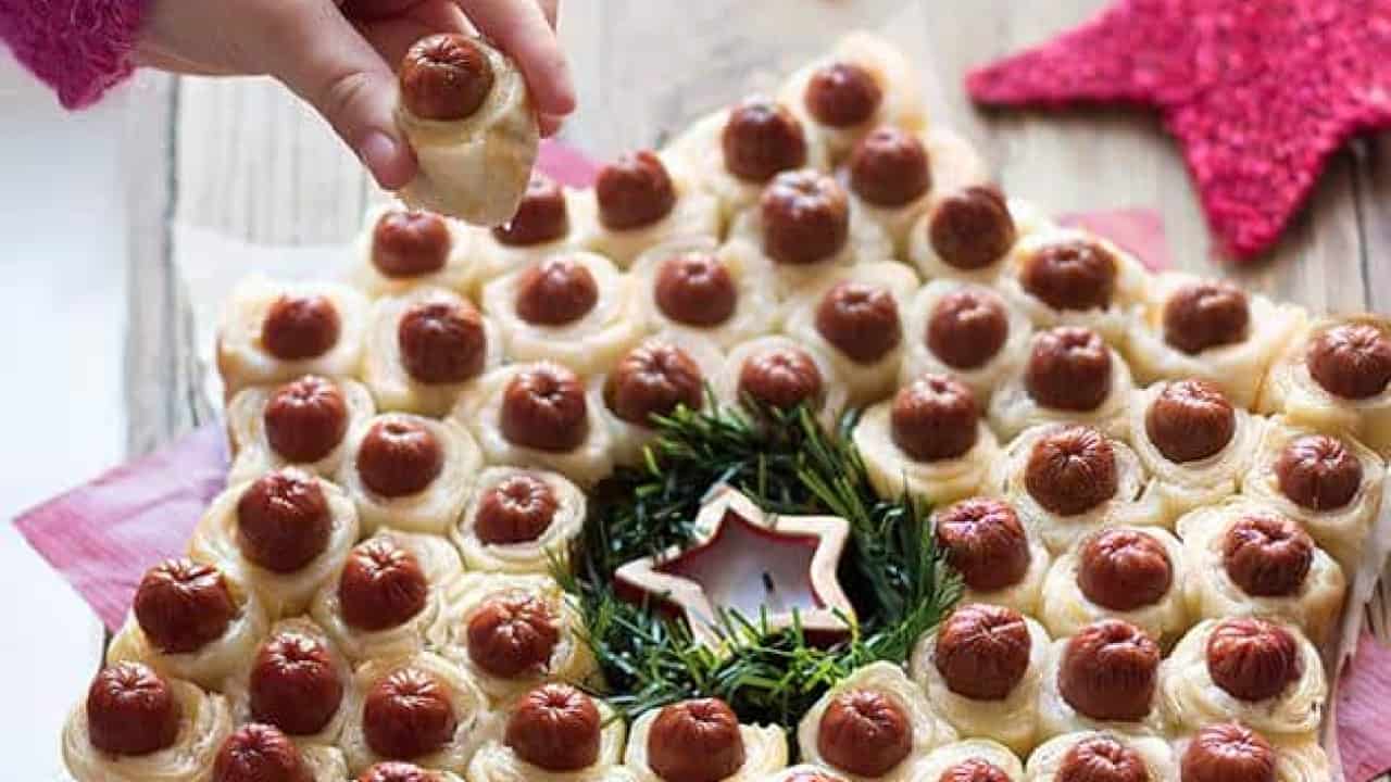 Antipasti Di Natale Wurstel.Stella Di Wurstel E Pasta Sfoglia Finger Food Natalizio Ricetta
