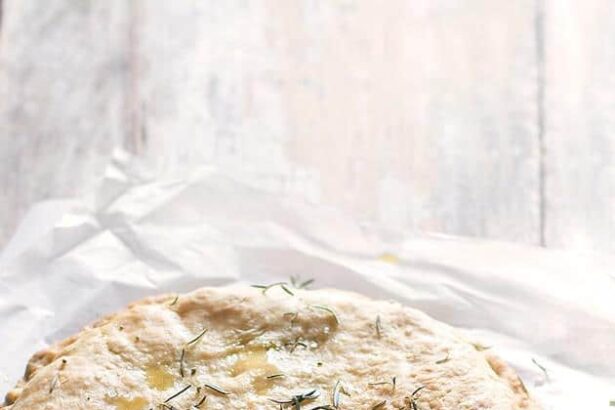 Focaccia senza lievito - Ricetta focaccia senza lievito e senza lievitazione, ripiena e golosa