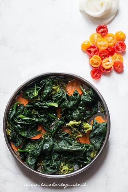 Verdure a vapore cotte - Ricetta Frittata di verdure al forno
