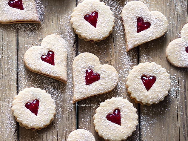 Biscotti alla marmallata - Ricetta Biscotti con marmellata