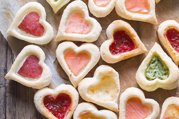 Cuori di pasta sfoglia, facili, golosi, mille gusti - Ricetta Cuori di Pasta Sfoglia