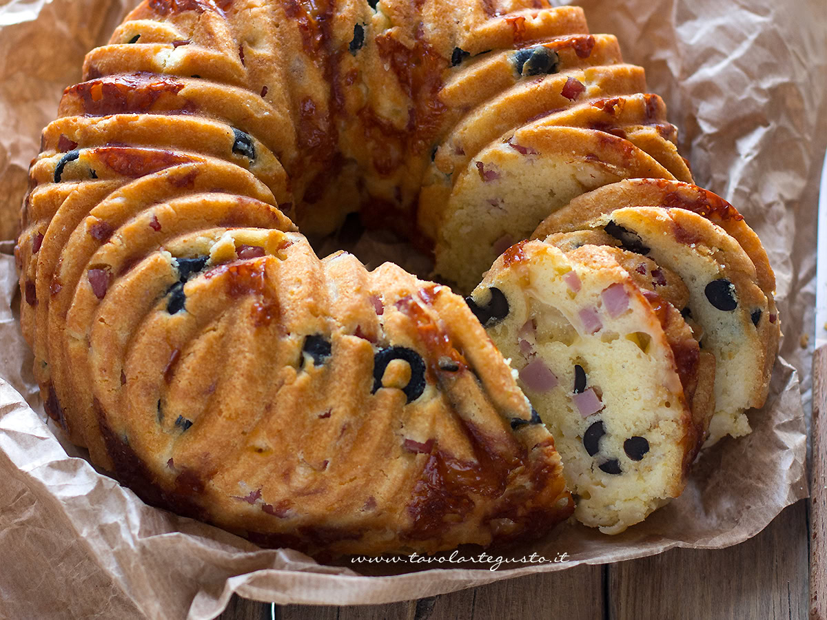 Ciambella salata soffice - Ricetta Ciambella salata