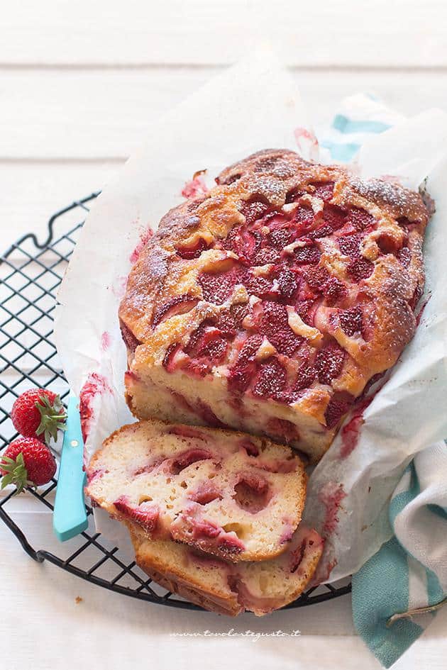 Plumcake alle fragole soffice - Ricetta Plumcake alle fragole