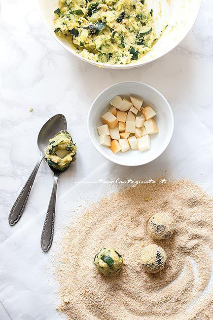 Come fare le polpette di zucchine - Ricetta Polpette di zucchine