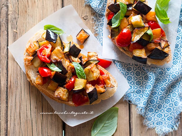 Bruschette con melanzane - Ricetta di Tavolartegusto