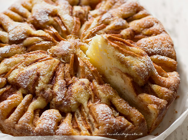 Torta di mele soffice - Ricetta Torta di mele (Torta alle mele)