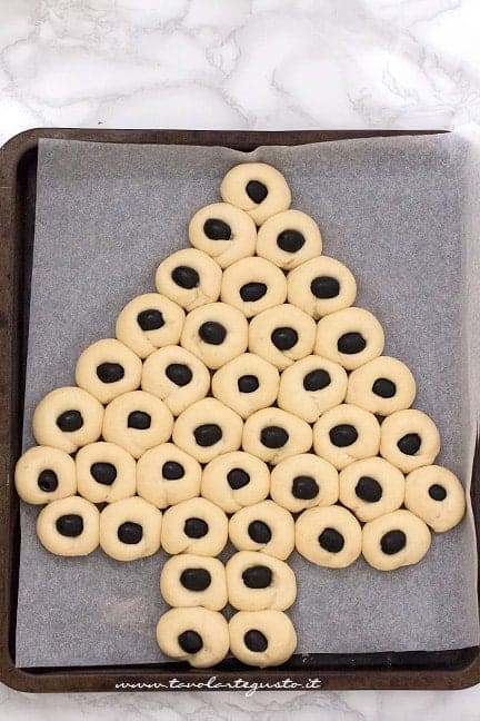 Albero lievitato - Ricetta Albero di focaccia