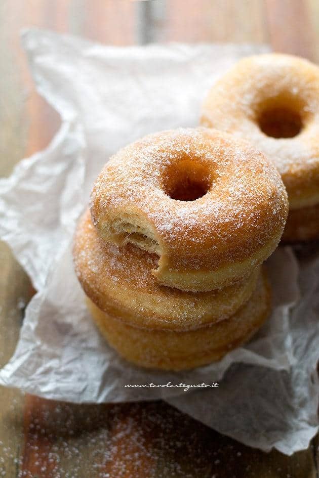 Graffe napoletane morbidissime (Ricetta con patate) - Ricetta Graffe