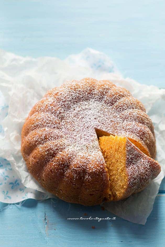 Torta di carote soffice - Ricetta Torta di Carote senza uova, burro e latte - Torta di carote vegan