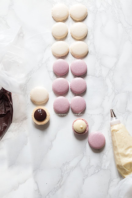 farcire e accoppiare i macarons - Ricetta Macarons