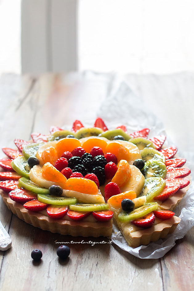 Fette golose di Crostata alla frutta - Ricetta Crostata di frutta