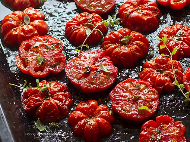 Pomodori al forno - Ricetta Pomodori al forno-