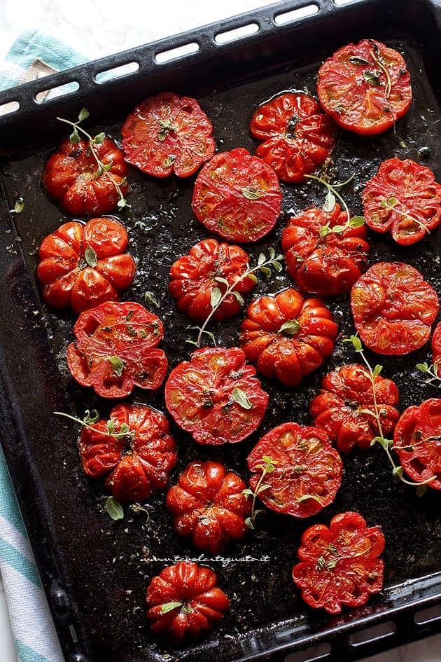 Pomodori al forno - Ricetta Pomodori al forno